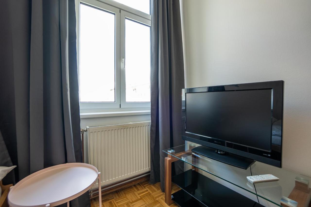 Two Bedrooms Family Nice Apartment Відень Екстер'єр фото